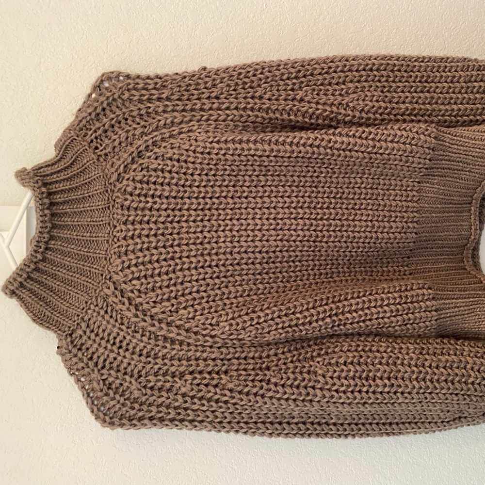H&M size XS sweater